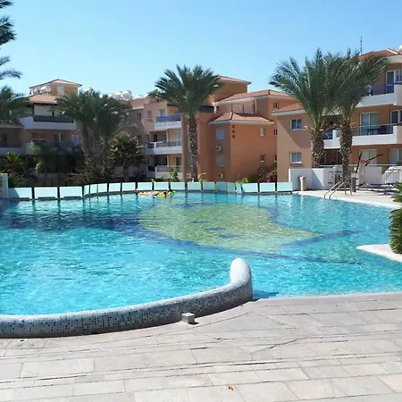 Διαμέρισμα Iris Village Holiday *