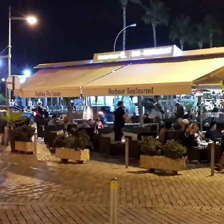 Διαμέρισμα Iris Village Holiday